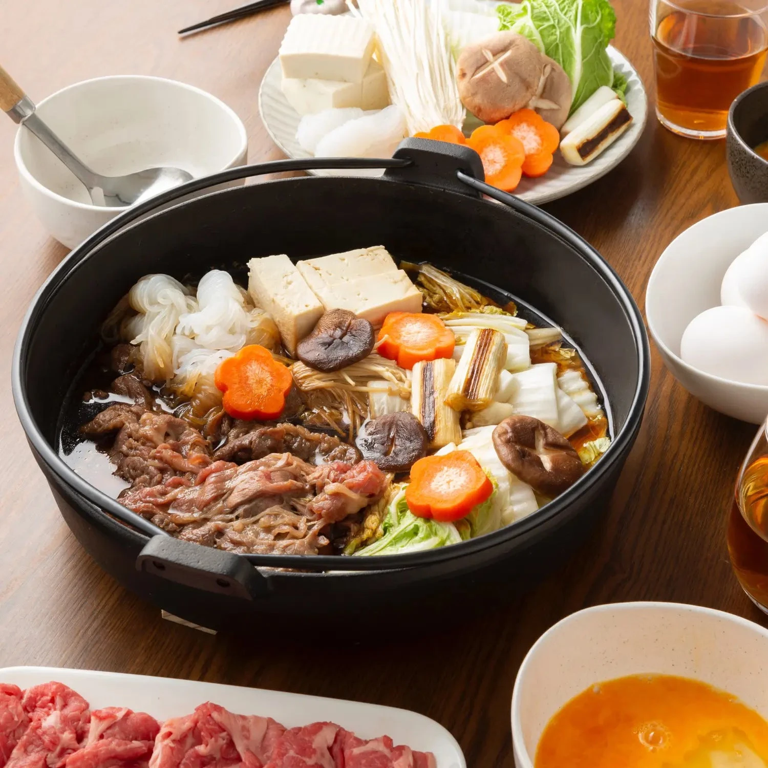 Iwachu Nambu Cast Iron Sukiyaki Pan With Handle 8 Iwachu Nambu Cast Iron Sukiyaki Pan With Handle - Image 8