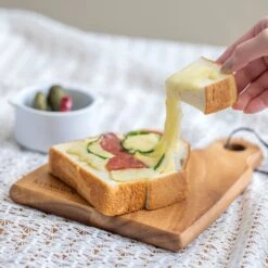 KEVNHAUN Woodware Fruit Cutting Board -Kitchen Supplies KEVNHAUNWoodwareFruitCuttingBoard 1