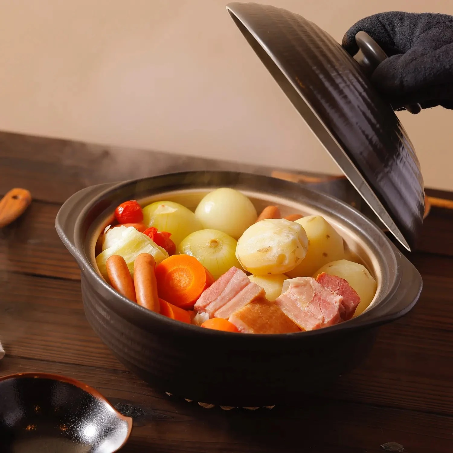 MIYAWO Thermatech Ceramic Induction Donabe Casserole 10 MIYAWO Thermatech Ceramic Induction Donabe Casserole - Image 10