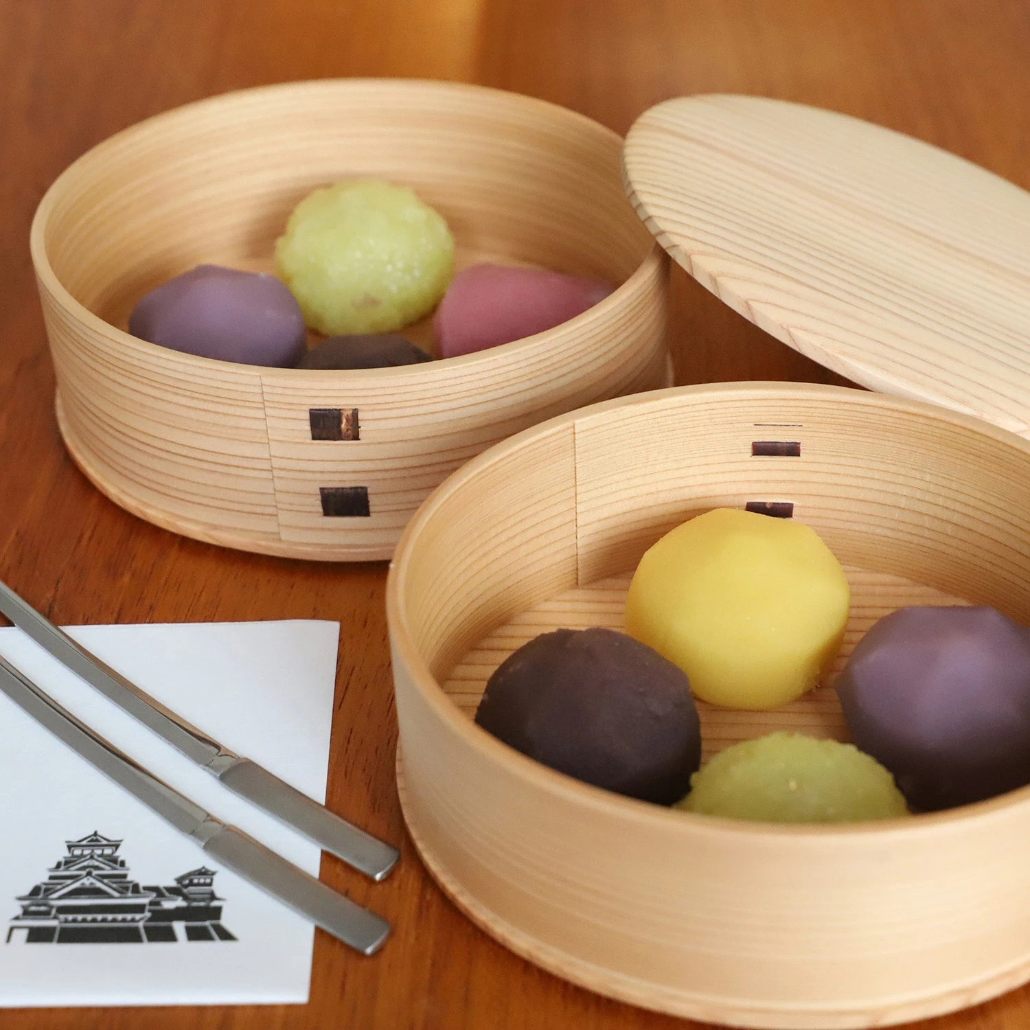 Odate Magewappa Hina Two-Tier Bento Lunch Box 4 Odate Magewappa Hina Two-Tier Bento Lunch Box - Image 4