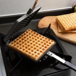 Tamaki Die-Cast Aluminum Waffle Iron -Kitchen Supplies TamakiDie CastAluminumWaffleIron 1 1