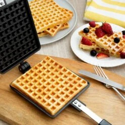 Tamaki Die-Cast Aluminum Waffle Iron -Kitchen Supplies TamakiDie CastAluminumWaffleIron 4