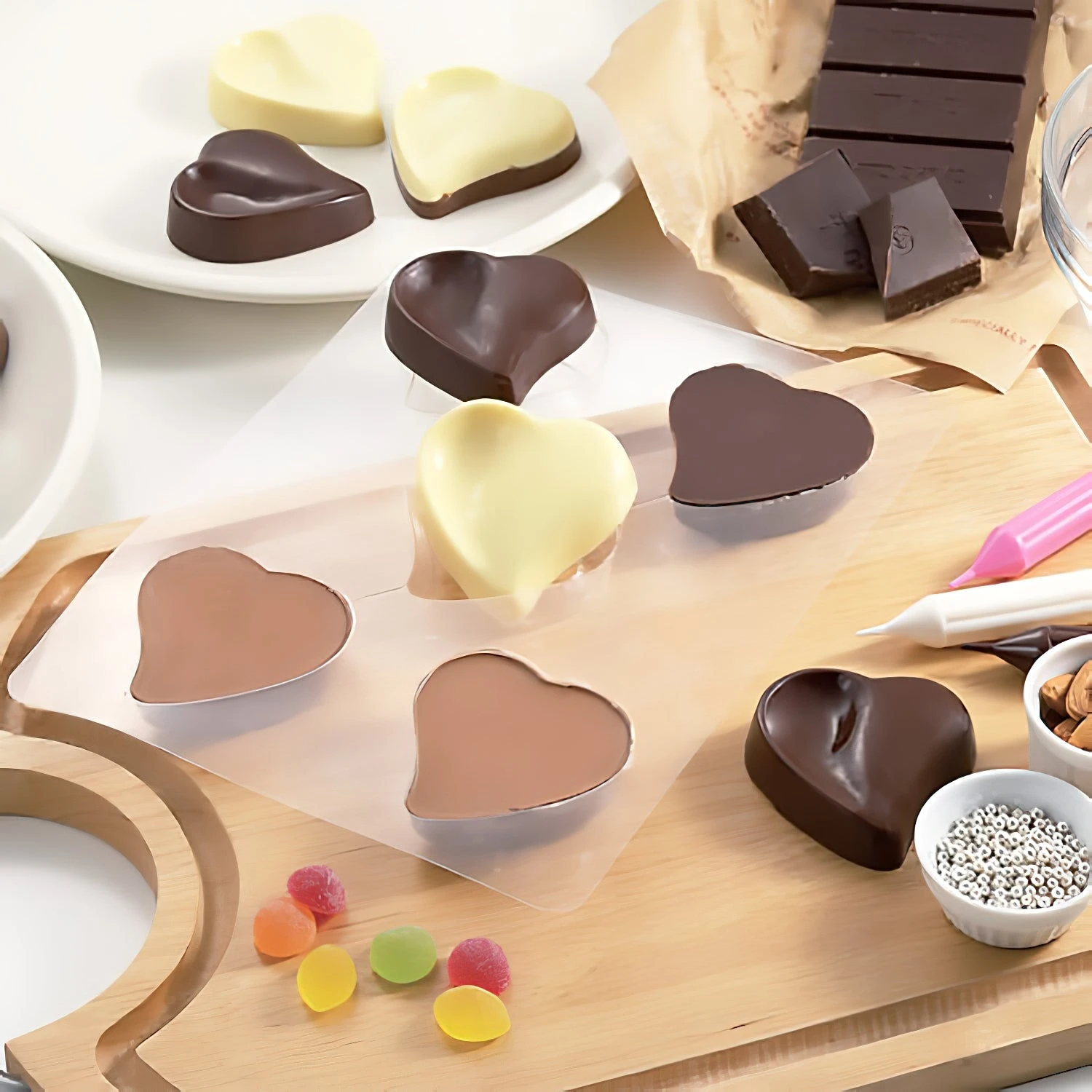 TIGERCROWN PET Resin Curvy Heart Chocolate Mold 3 TIGERCROWN PET Resin Curvy Heart Chocolate Mold - Image 3