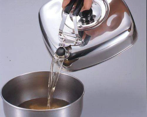 Sugiyama Cuboid-Shaped Induction Kettle 2.5L 5 Sugiyama Cuboid-Shaped Induction Kettle 2.5L - Image 5