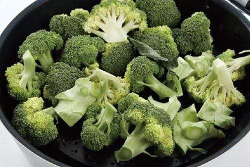 Urushiyama Stainless Steel Multi-Purpose Skillet Steamer Insert 20cm 3 Urushiyama Stainless Steel Multi-Purpose Skillet Steamer Insert 20cm - Image 3